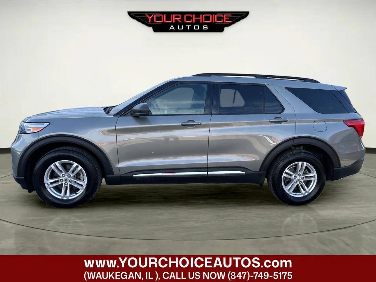 Used 2020 Ford Explorer XLT w/ Equipment Group 202A AWD/4WD image 2