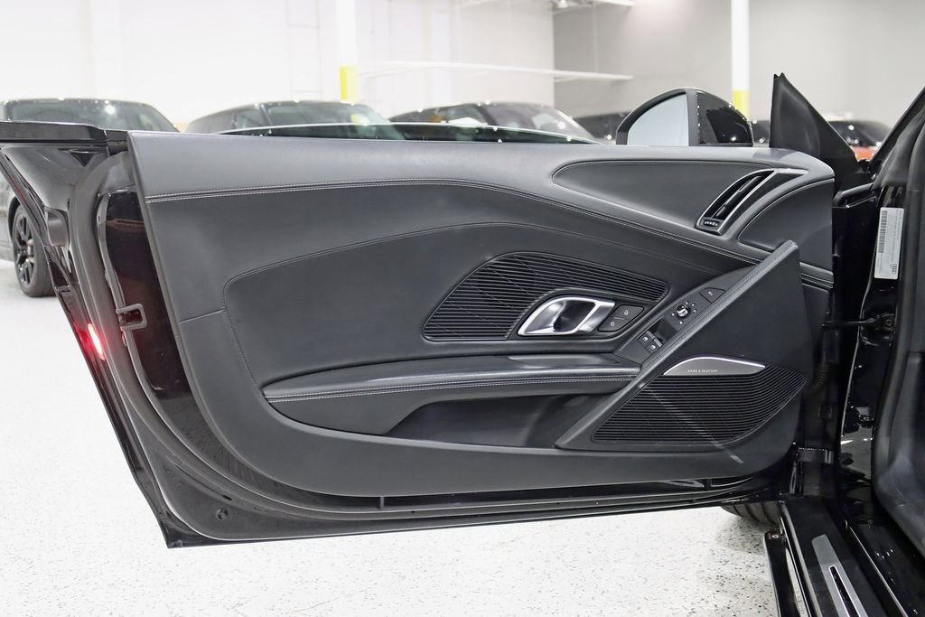 Used 2017 Audi R8 V10 AWD/4WD image 26