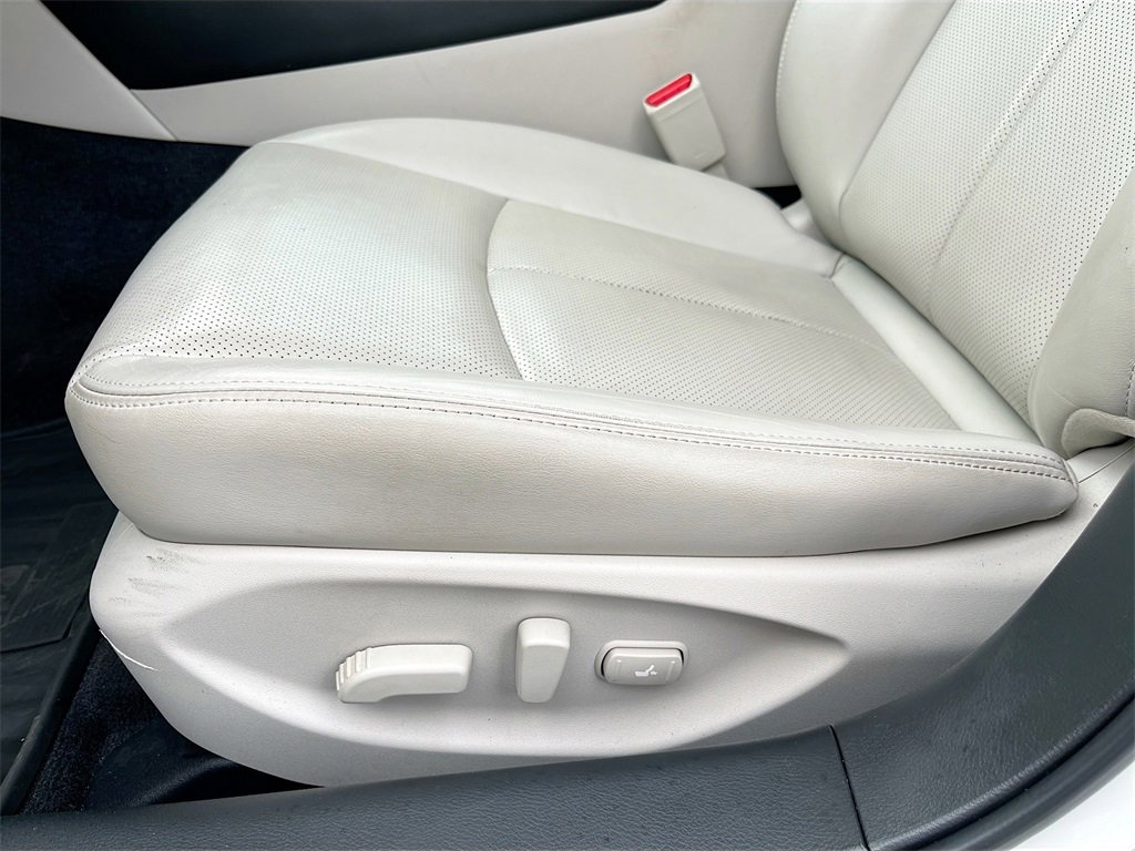 Used 2023 INFINITI Q50 Luxe w/ Cargo Package image 19