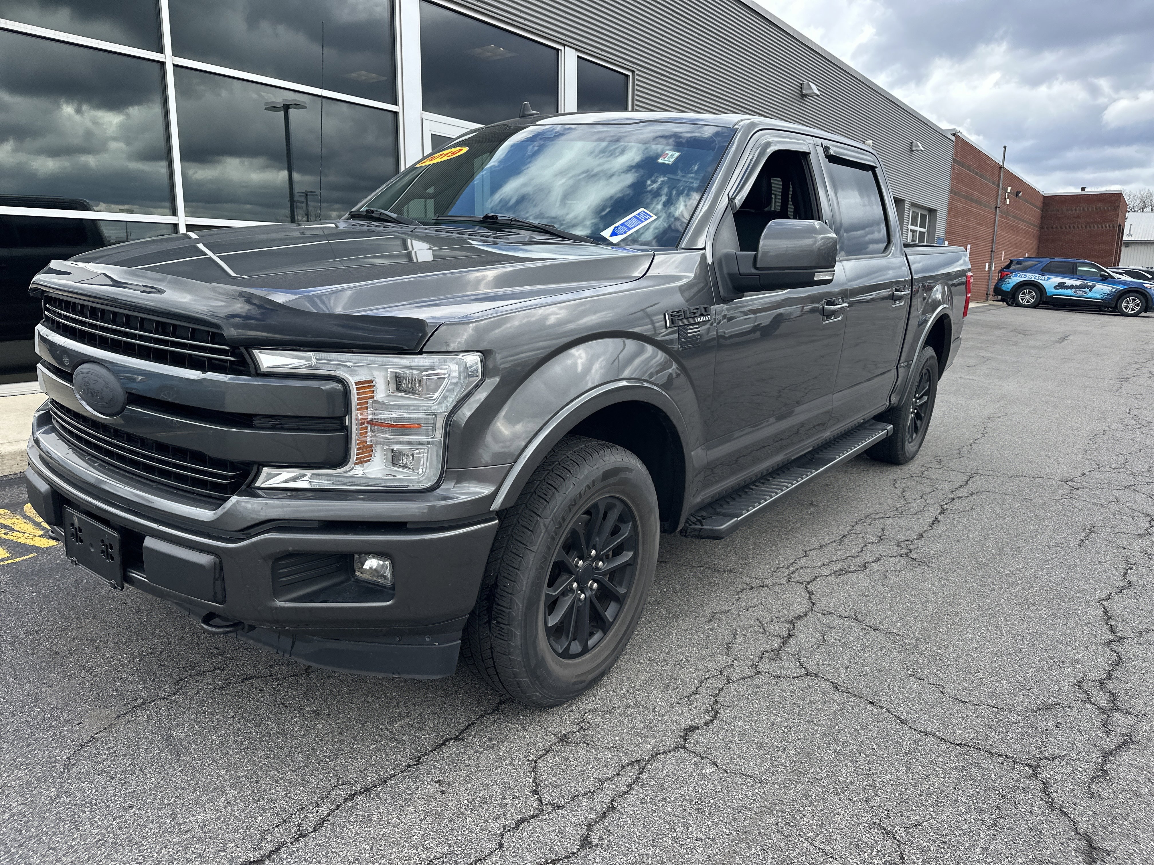 Used 2019 Ford F150 Lariat w/ Equipment Group 502A Luxury AWD/4WD image 10