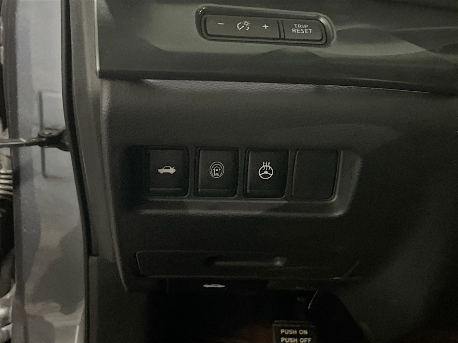 Used 2023 Nissan Maxima SR w/ Sport Mat Group image 10