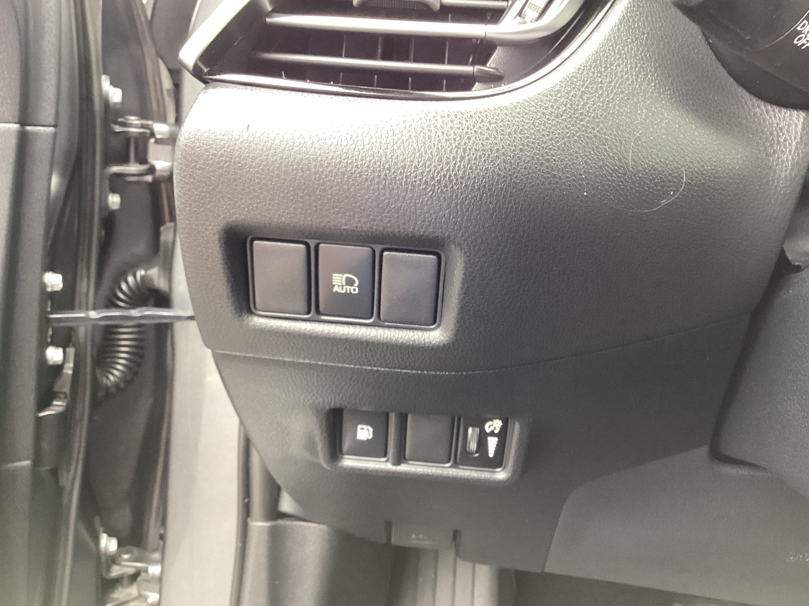 Certified 2018 Toyota C-HR XLE FWD image 13