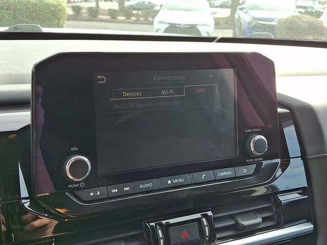 Used 2022 Nissan Pathfinder SV image 18