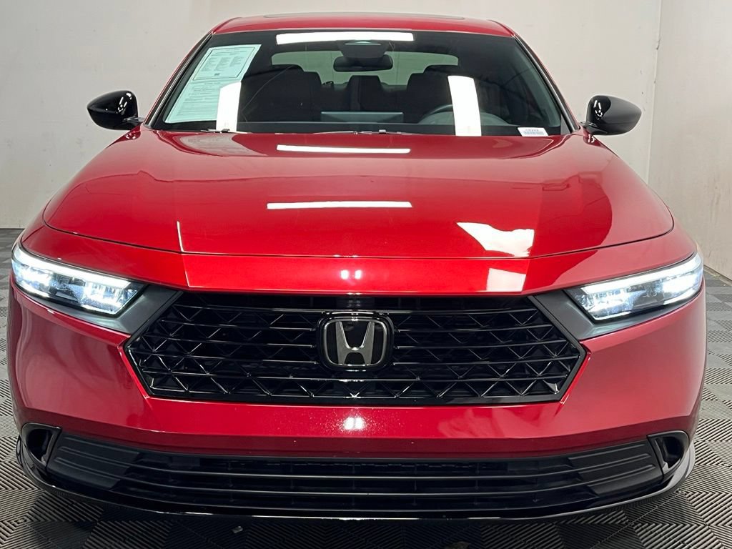 Used 2023 Honda Accord Sport image 2