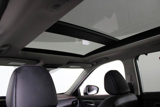 Certified 2021 Nissan Rogue SL FWD image 24
