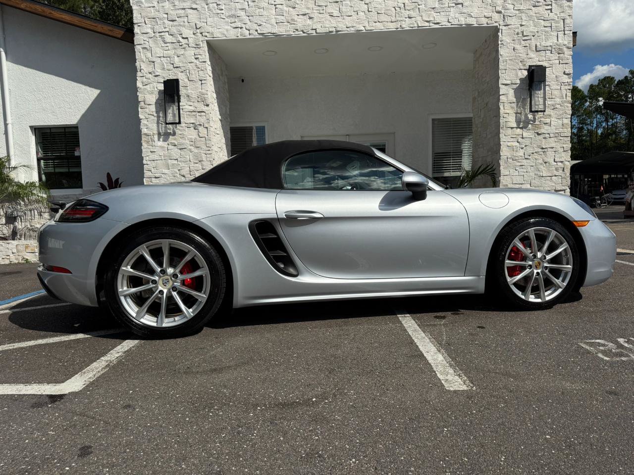 Used 2017 Porsche 718 Boxster S RWD image 23