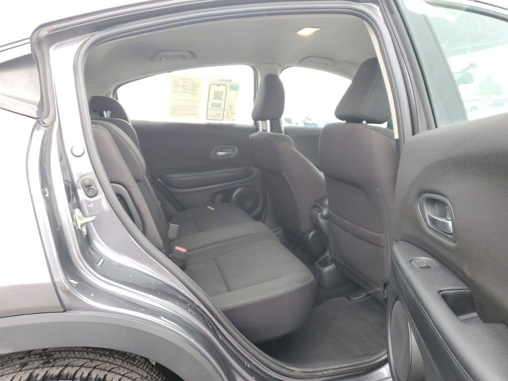 Used 2018 Honda HR-V LX image 34