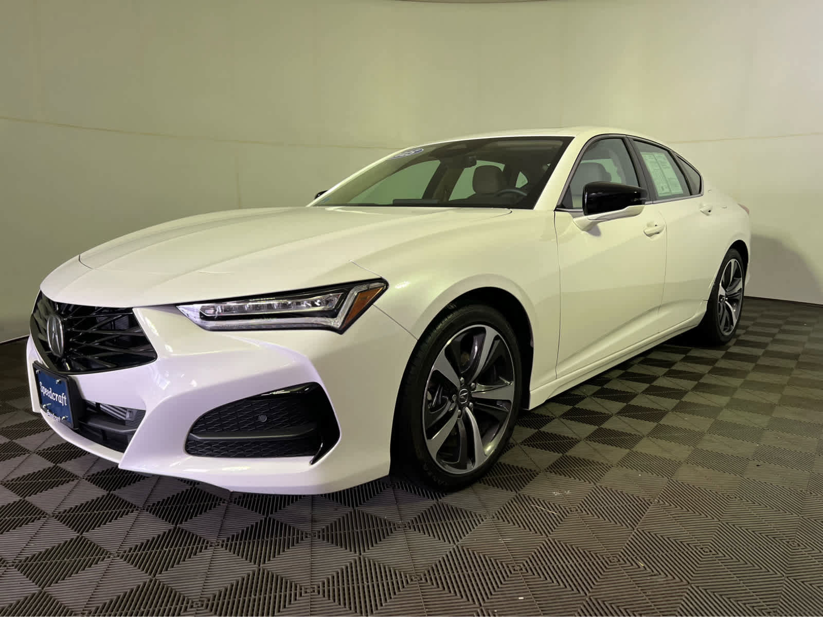 Used 2025 Acura TLX w/ Technology Package image 3