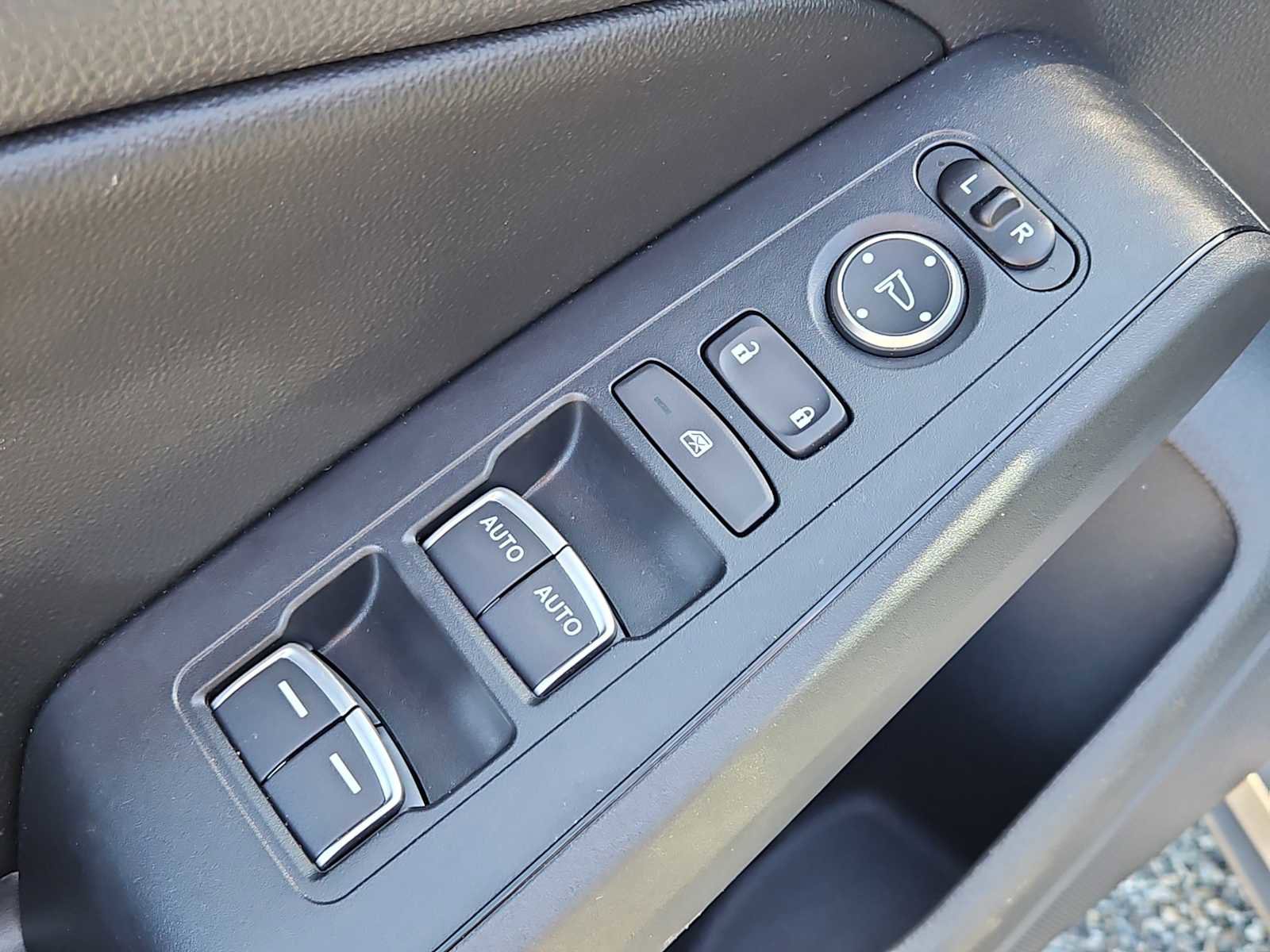 Certified 2023 Honda Civic EX-L image 25