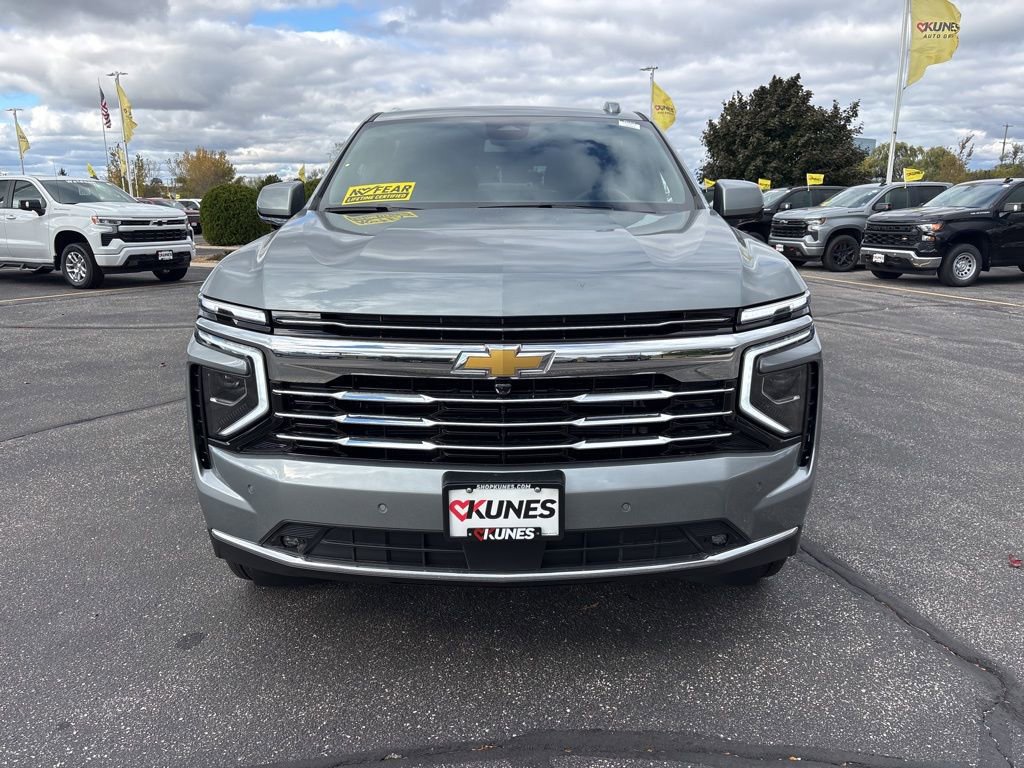 New 2026 Chevrolet Suburban LT w/ Comfort Package image 2