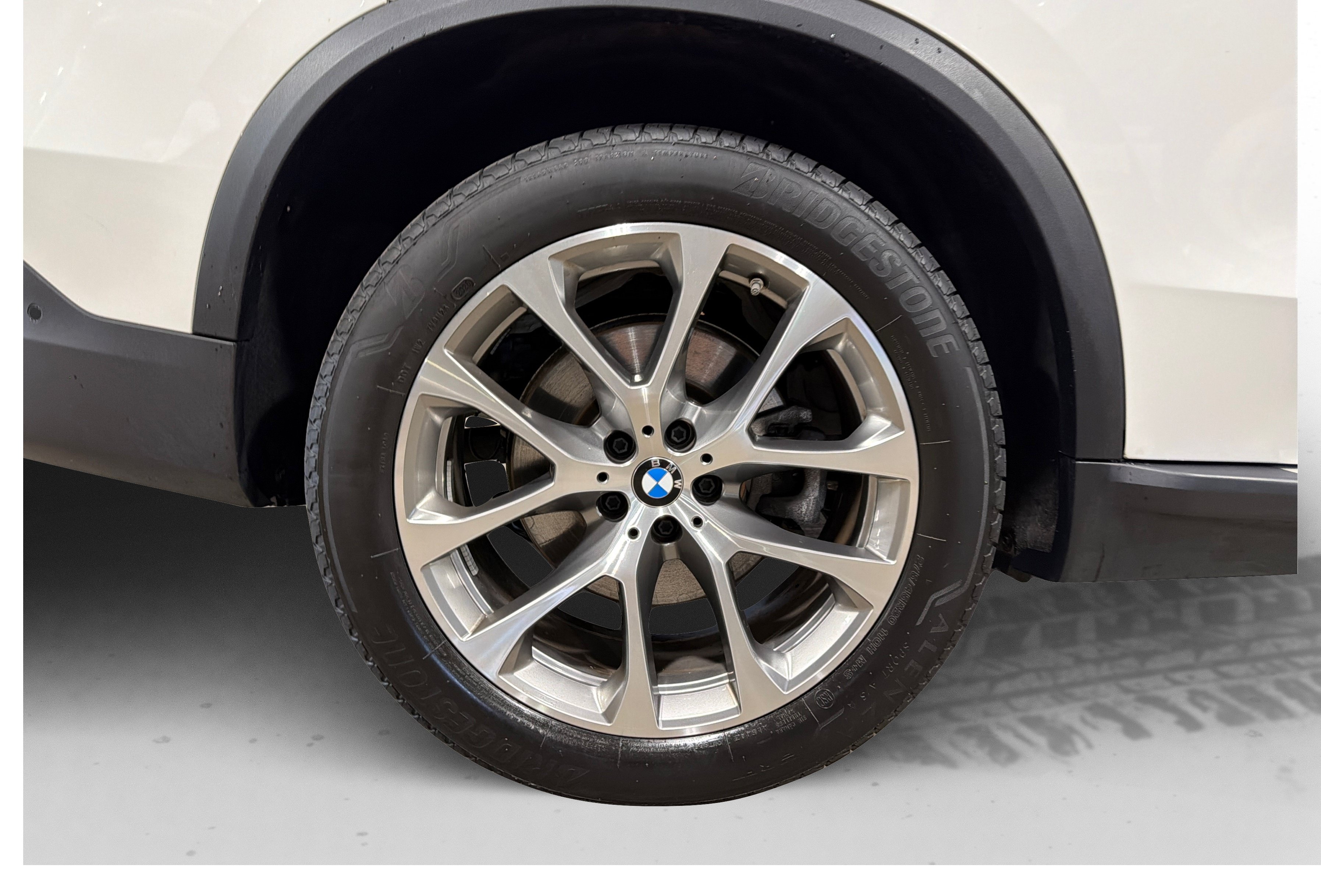 Used 2026 BMW X5 xDrive40i AWD/4WD image 52