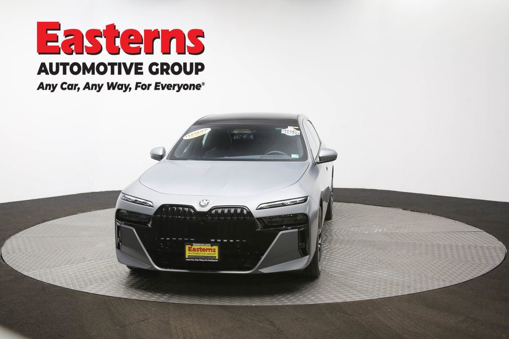 Used 2023 BMW 740i w/ Executive Package image 57