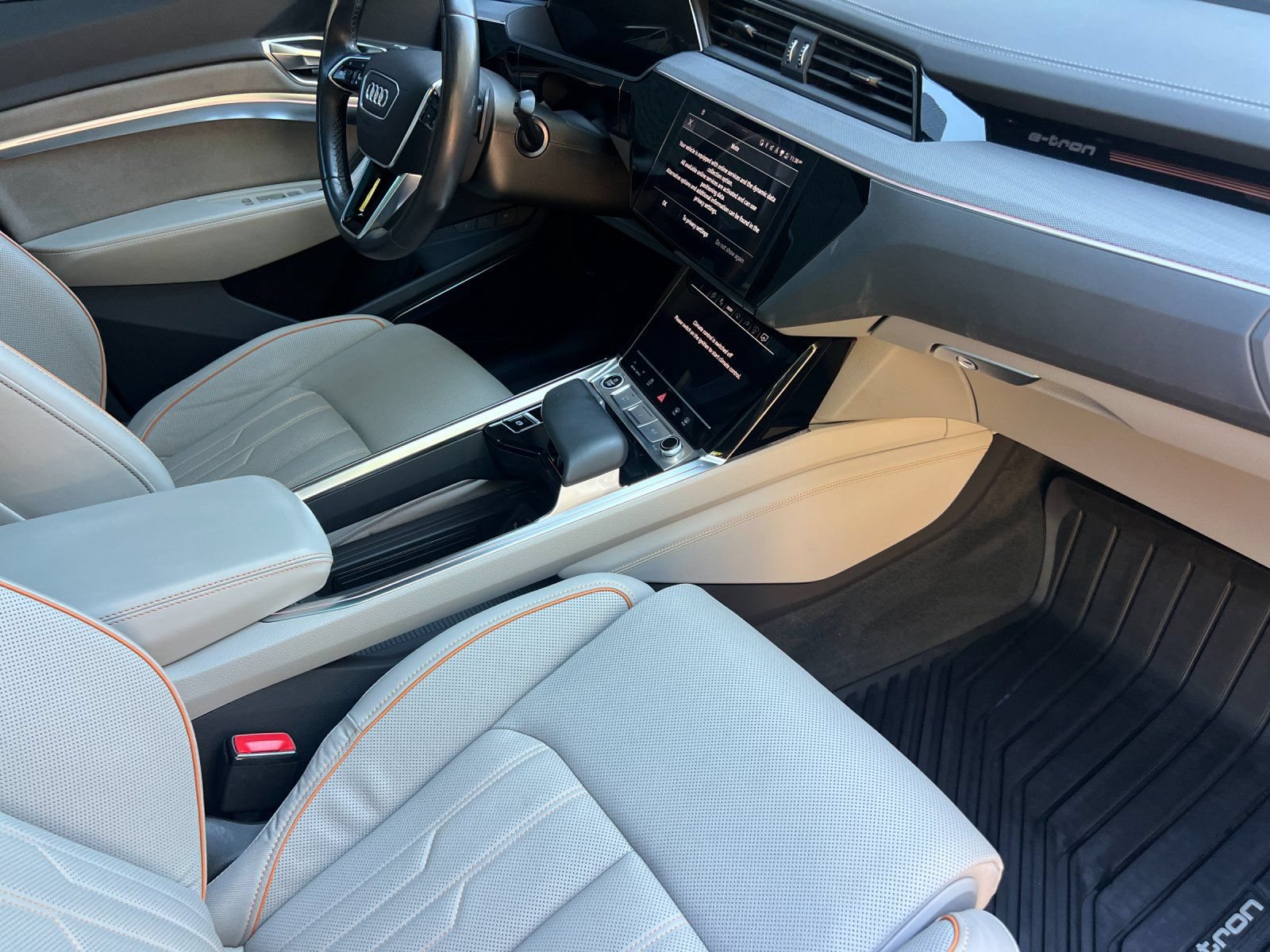 Used 2024 Audi Q8 e-tron Prestige w/ Prestige Package AWD/4WD image 16