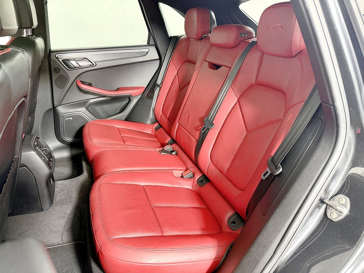 Used 2017 Porsche Macan GTS AWD/4WD image 39