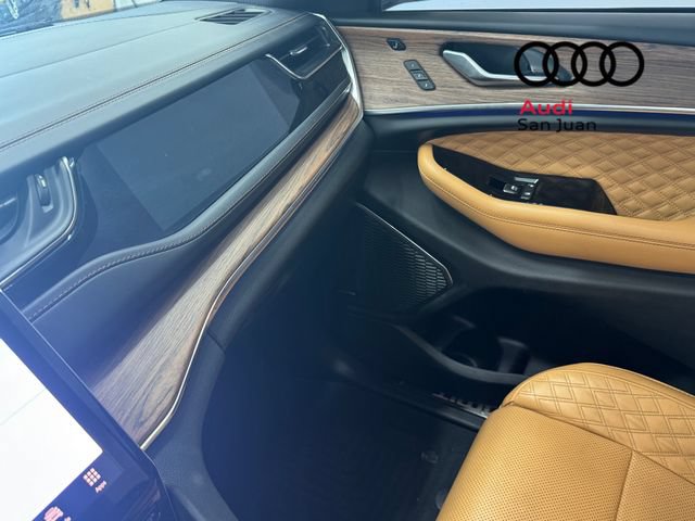 Used 2023 Jeep Grand Cherokee Summit w/ Adv Protech Group IV AWD/4WD image 33