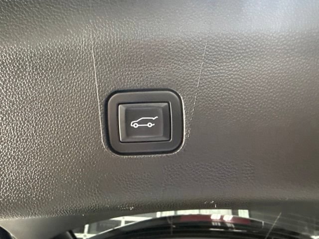 Used 2023 Buick Enclave Essence w/ Experience Buick Package AWD/4WD image 21
