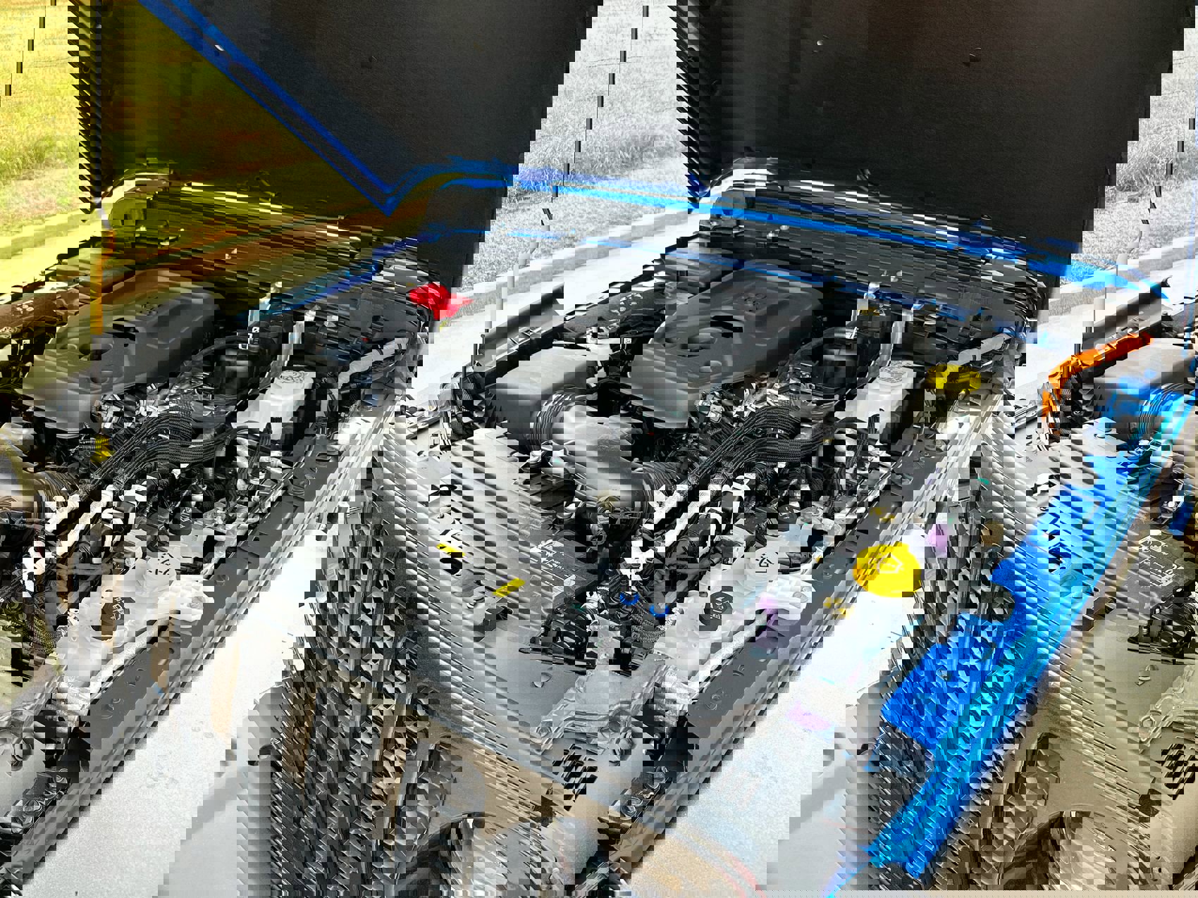 New 2023 Jeep Wrangler Unlimited w/ Sun & Screen Package image 26