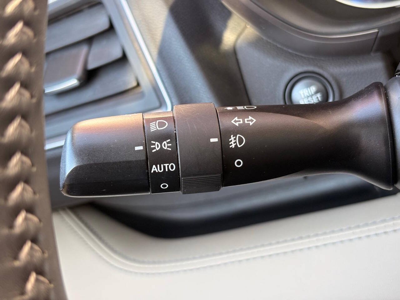 Used 2022 Subaru Ascent Touring AWD/4WD image 30