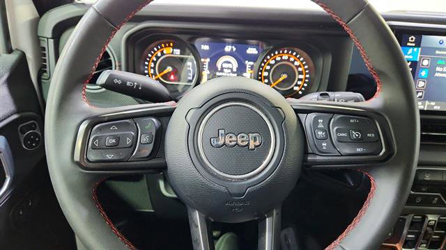 Used 2024 Jeep Wrangler Unlimited Rubicon image 15