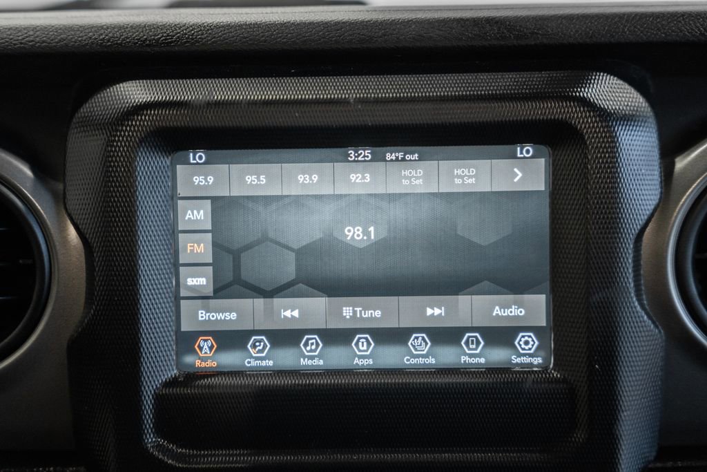 Used 2022 Jeep Wrangler Unlimited Sport AWD/4WD image 26