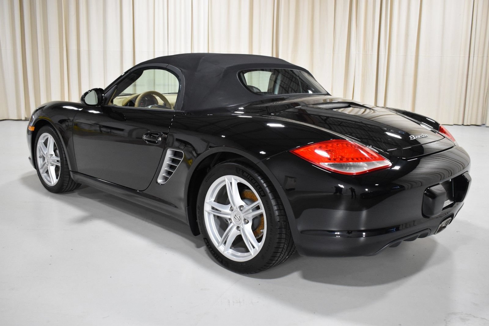 Used 2010 Porsche Boxster RWD image 11