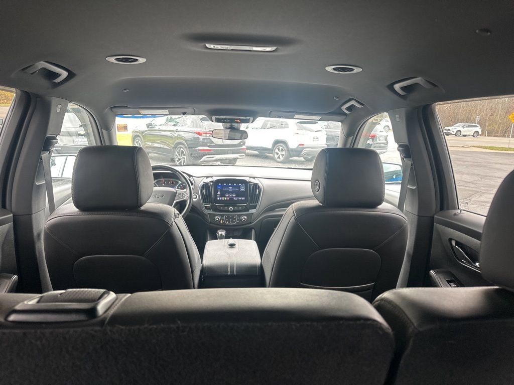 Used 2022 Chevrolet Traverse LT w/ Midnight/Sport Edition image 32