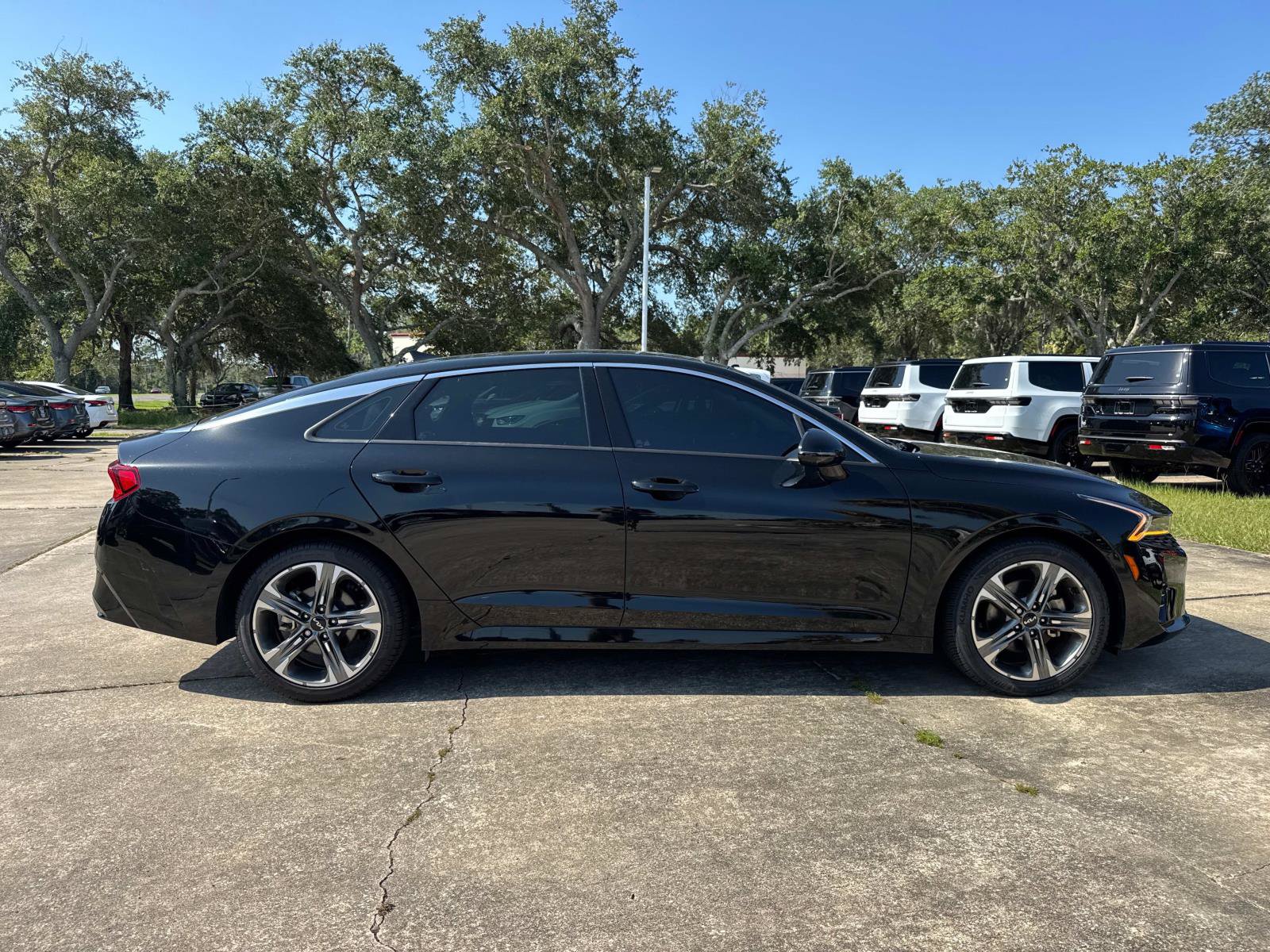 Used 2024 Kia K5 EX w/ EX Premium Package FWD image 2