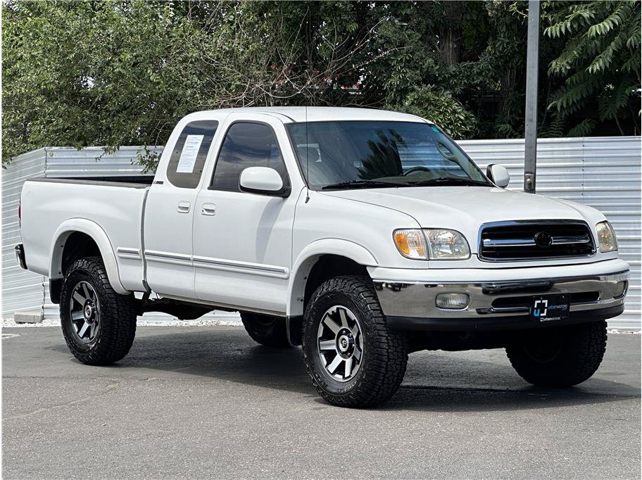 Used 2001 Toyota Tundra Limited w/ Off-Road Pkg AWD/4WD image 8