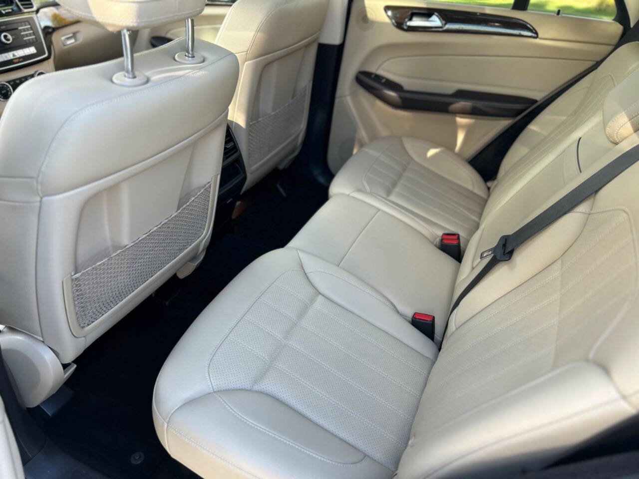 Used 2016 Mercedes-Benz GLE 350 4MATIC w/ Premium Package image 11