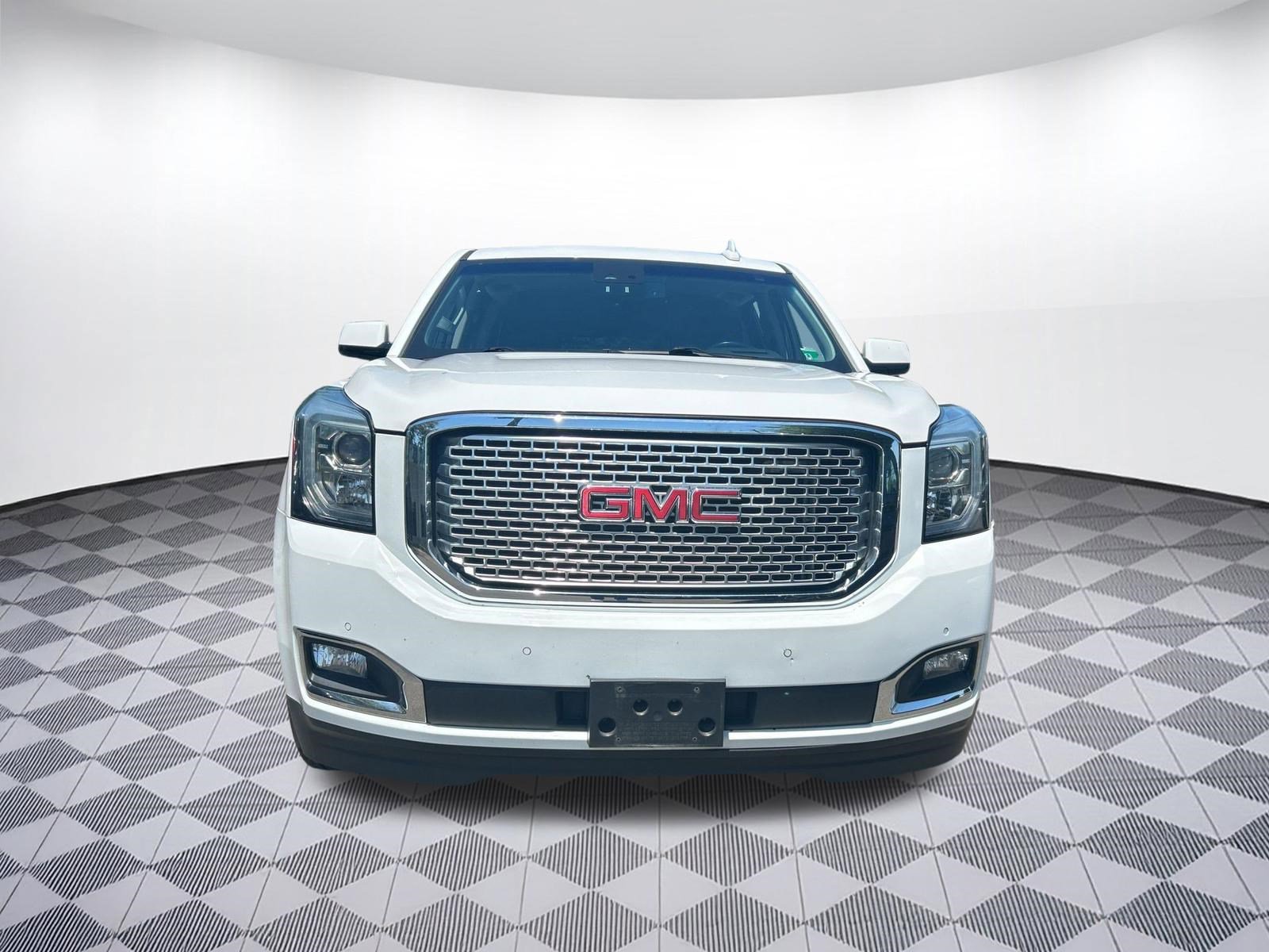 Used 2016 GMC Yukon XL Denali w/ Open Road Package AWD/4WD image 6