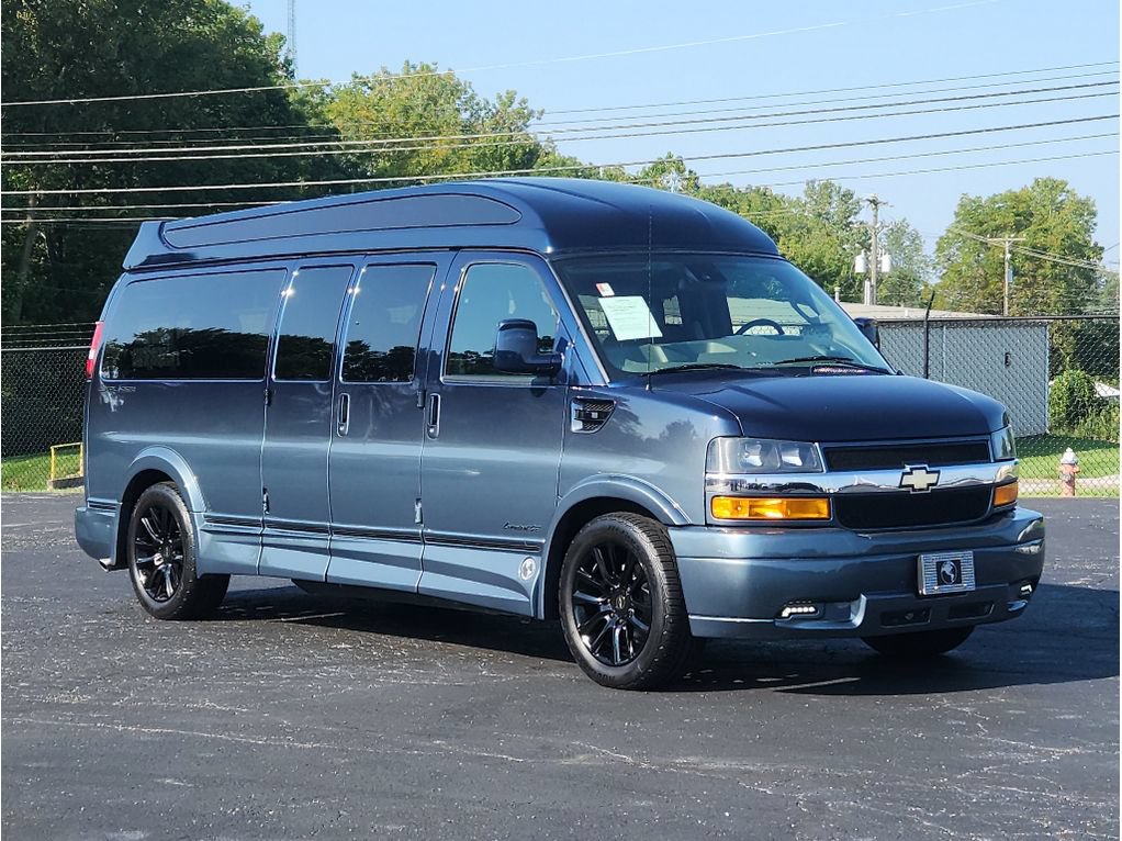 Used 2021 Chevrolet Express 2500 Extended w/ Enhanced Convenience Package RWD image 7