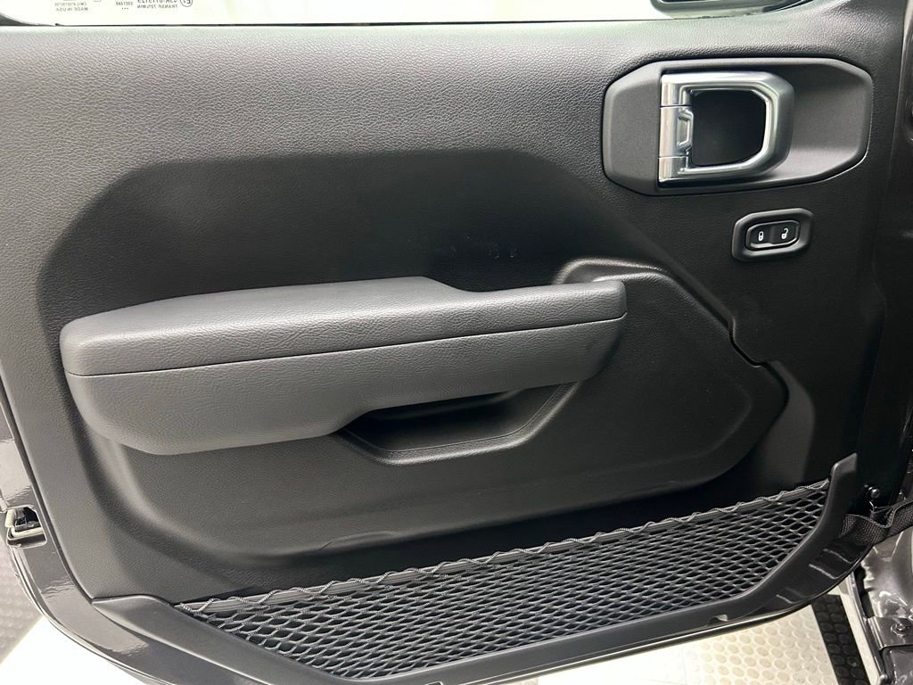 New 2026 Jeep Gladiator Sport image 10