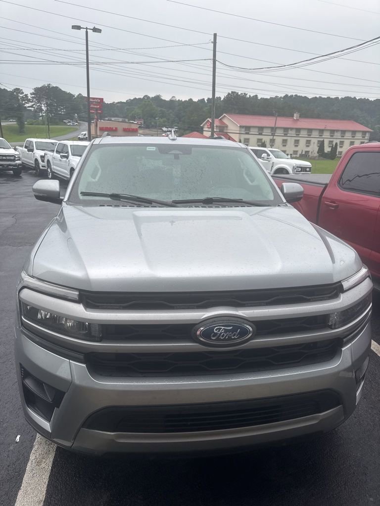 Used 2022 Ford Expedition Max XLT RWD image 8