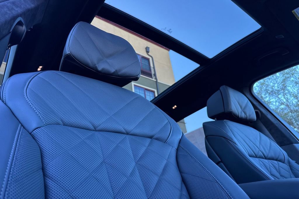 New 2026 BMW X7 xDrive40i w/ M Sport Package image 18