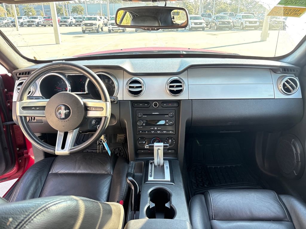 Used 2007 Ford Mustang Convertible image 8