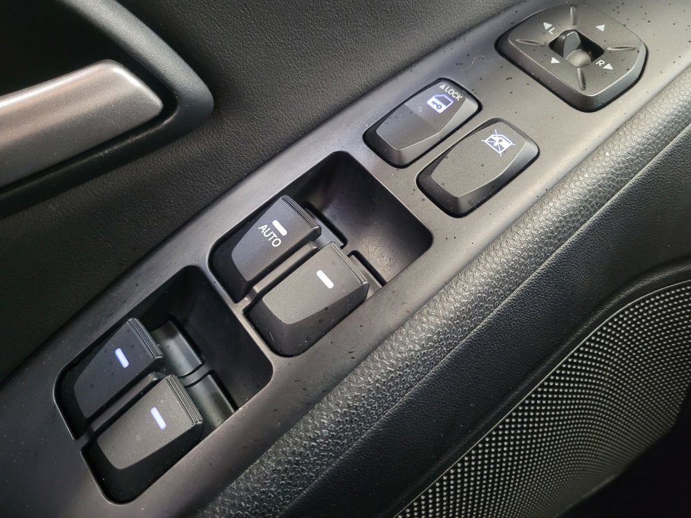 Used 2013 Hyundai Tucson Limited image 27