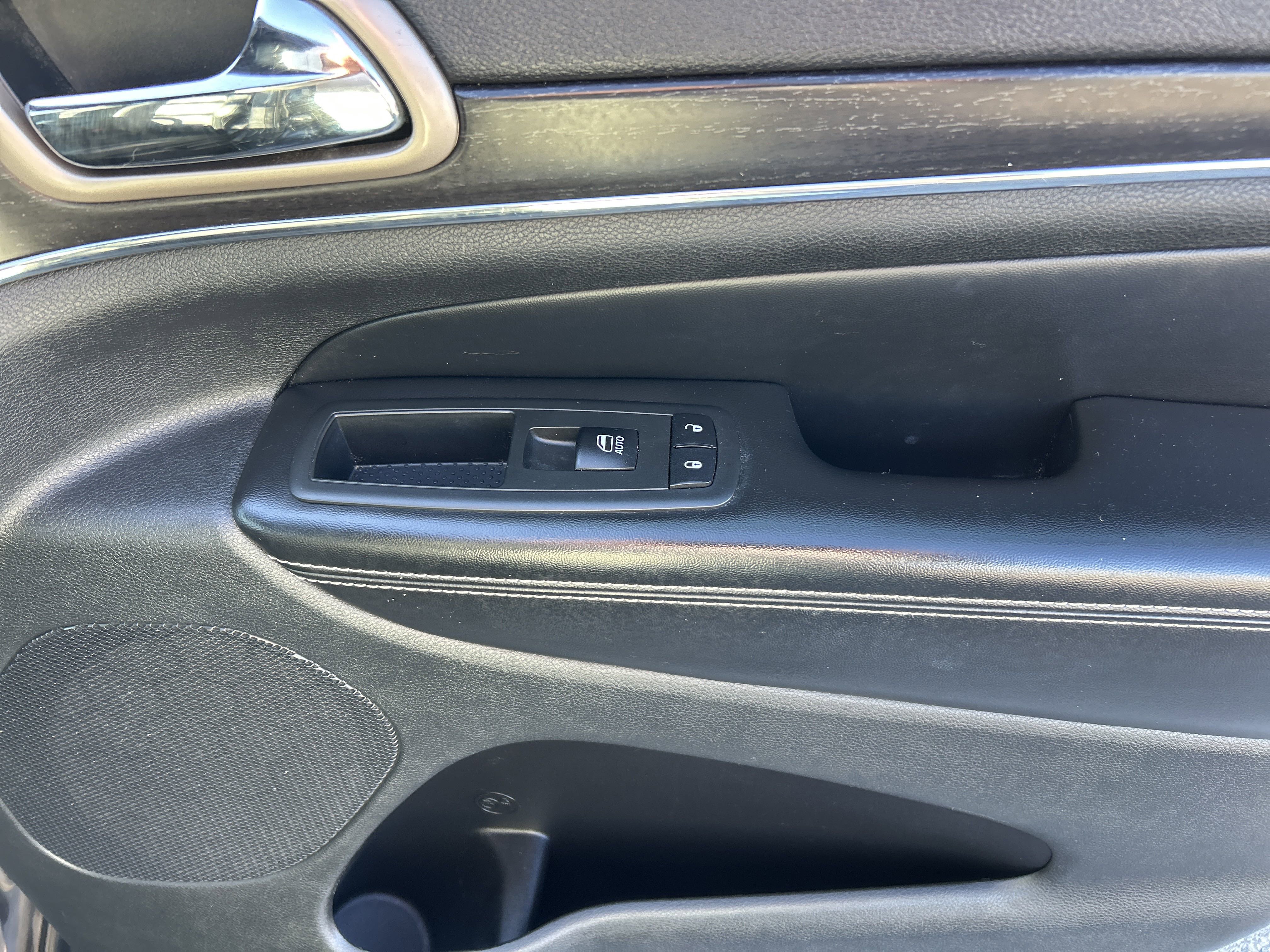 Used 2014 Jeep Grand Cherokee Limited AWD/4WD image 51