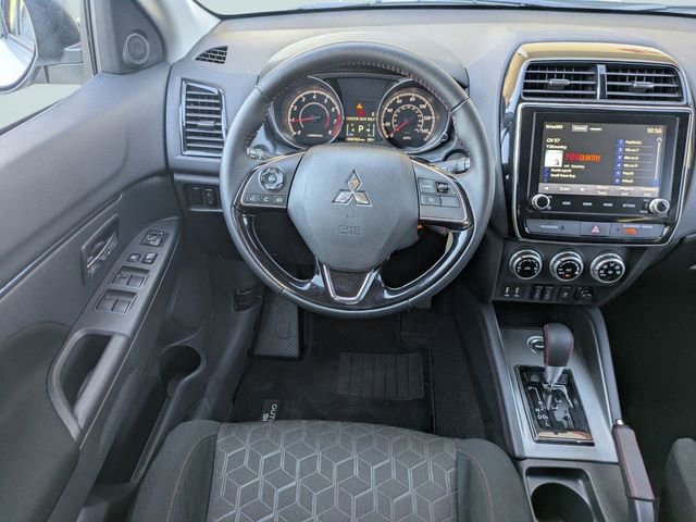 Used 2025 Mitsubishi Outlander Sport LE image 17