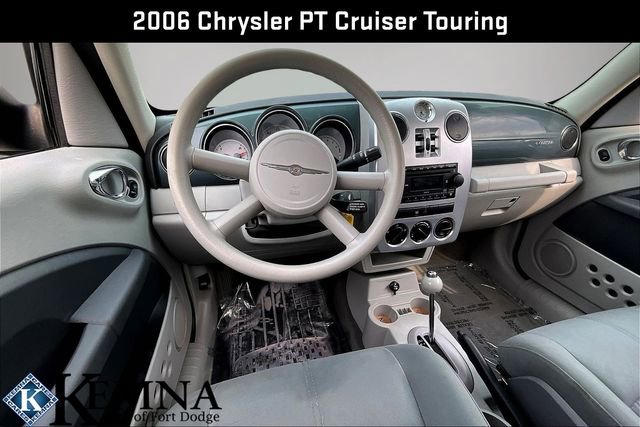 Used 2006 Chrysler PT Cruiser Touring FWD image 8