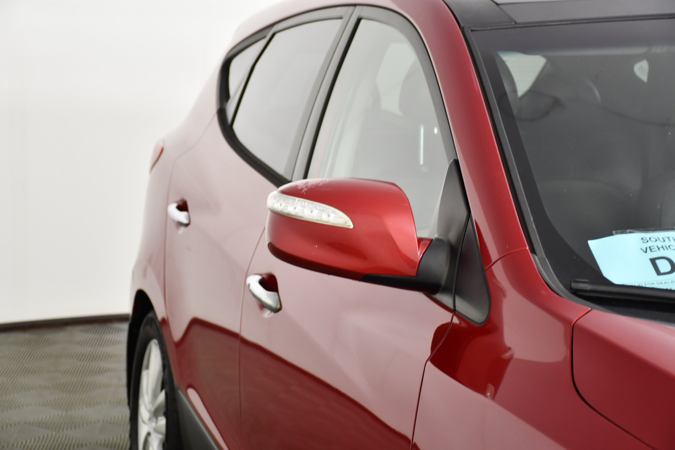 Used 2013 Hyundai Tucson Limited w/ Premium Pkg AWD/4WD image 14