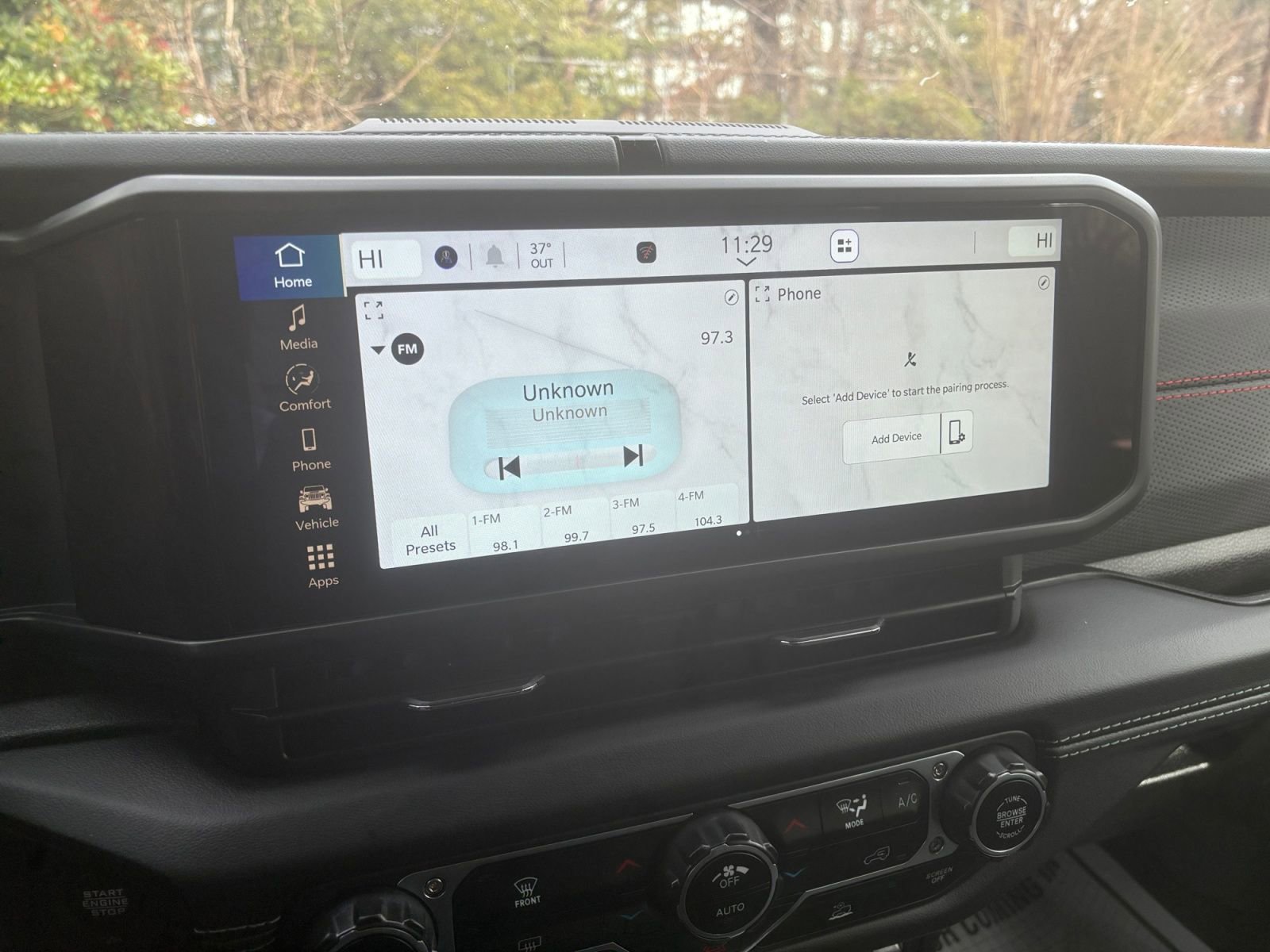 Used 2024 Jeep Wrangler Unlimited Rubicon image 26