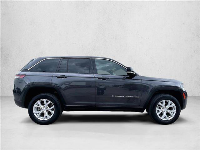 Used 2023 Jeep Grand Cherokee Limited RWD image 5