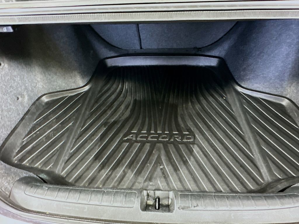 Used 2019 Honda Accord EX-L image 33