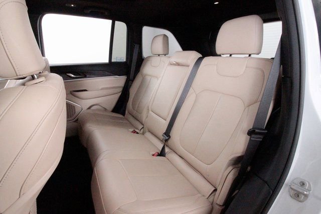 Used 2022 Jeep Grand Cherokee Limited 4xe image 28