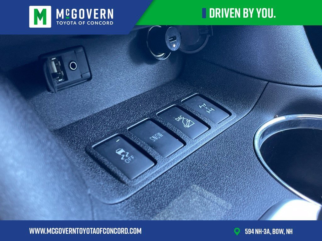 Used 2016 Toyota Highlander XLE AWD/4WD image 37