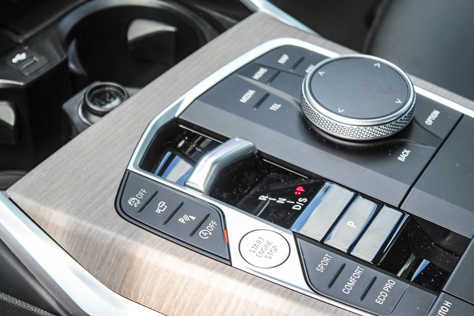 Certified 2025 BMW 330i Sedan image 19