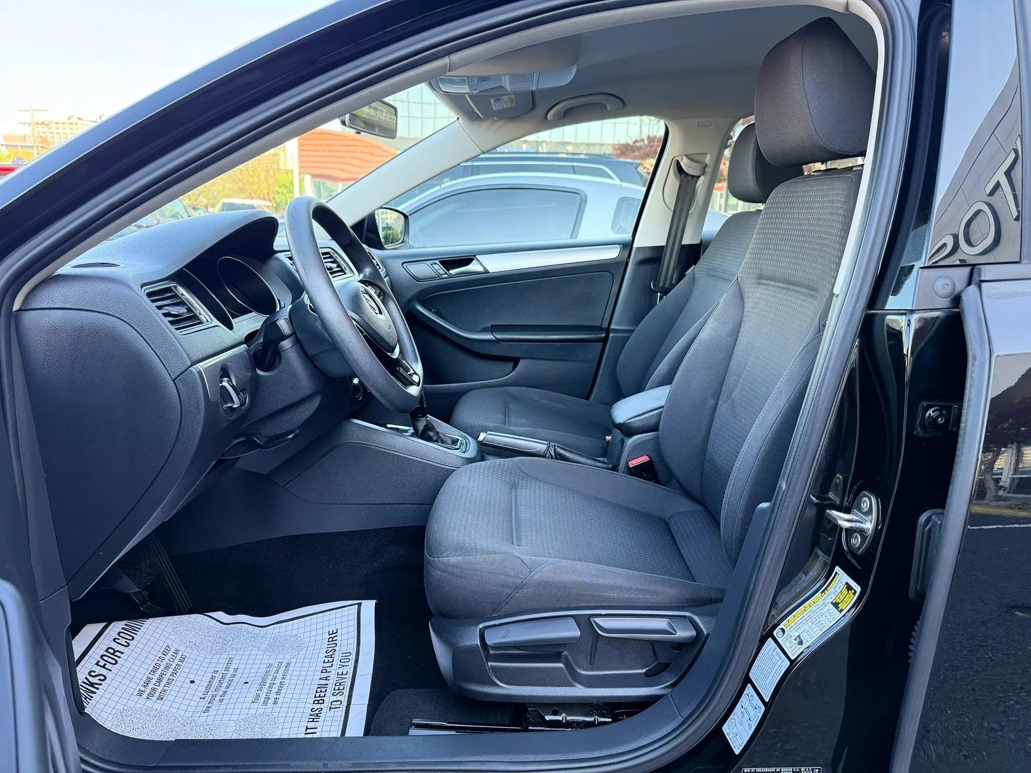 Used 2015 Volkswagen Jetta SE image 10