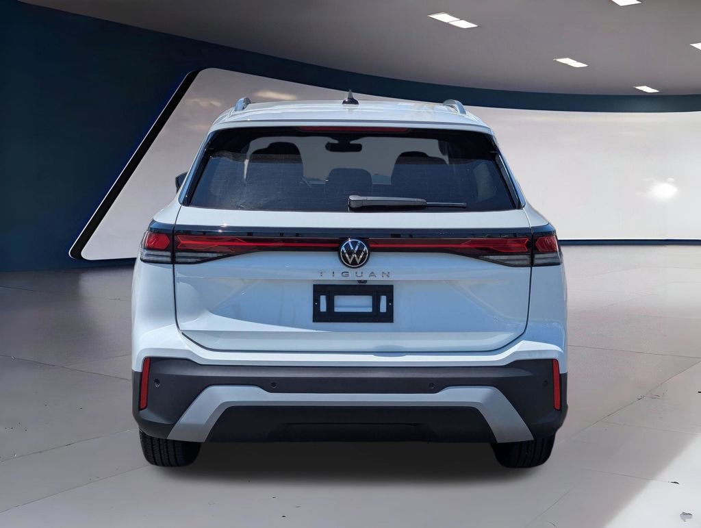 Certified 2025 Volkswagen Tiguan S image 4