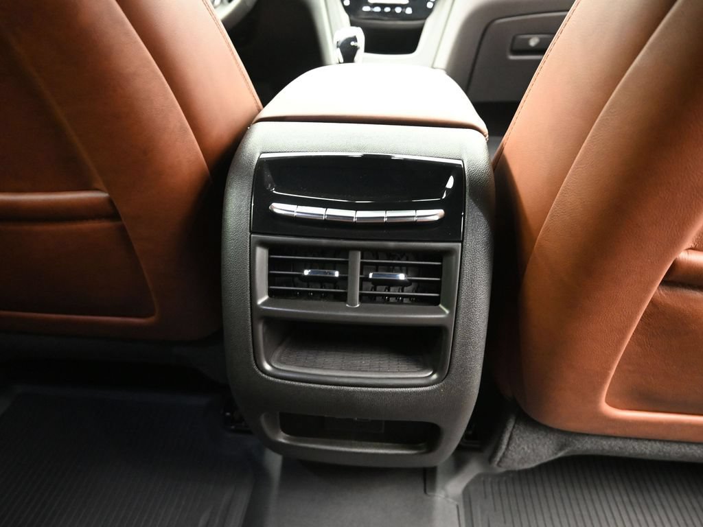 New 2026 Cadillac XT5 Premium Luxury w/ Driver Assist Package AWD/4WD image 24