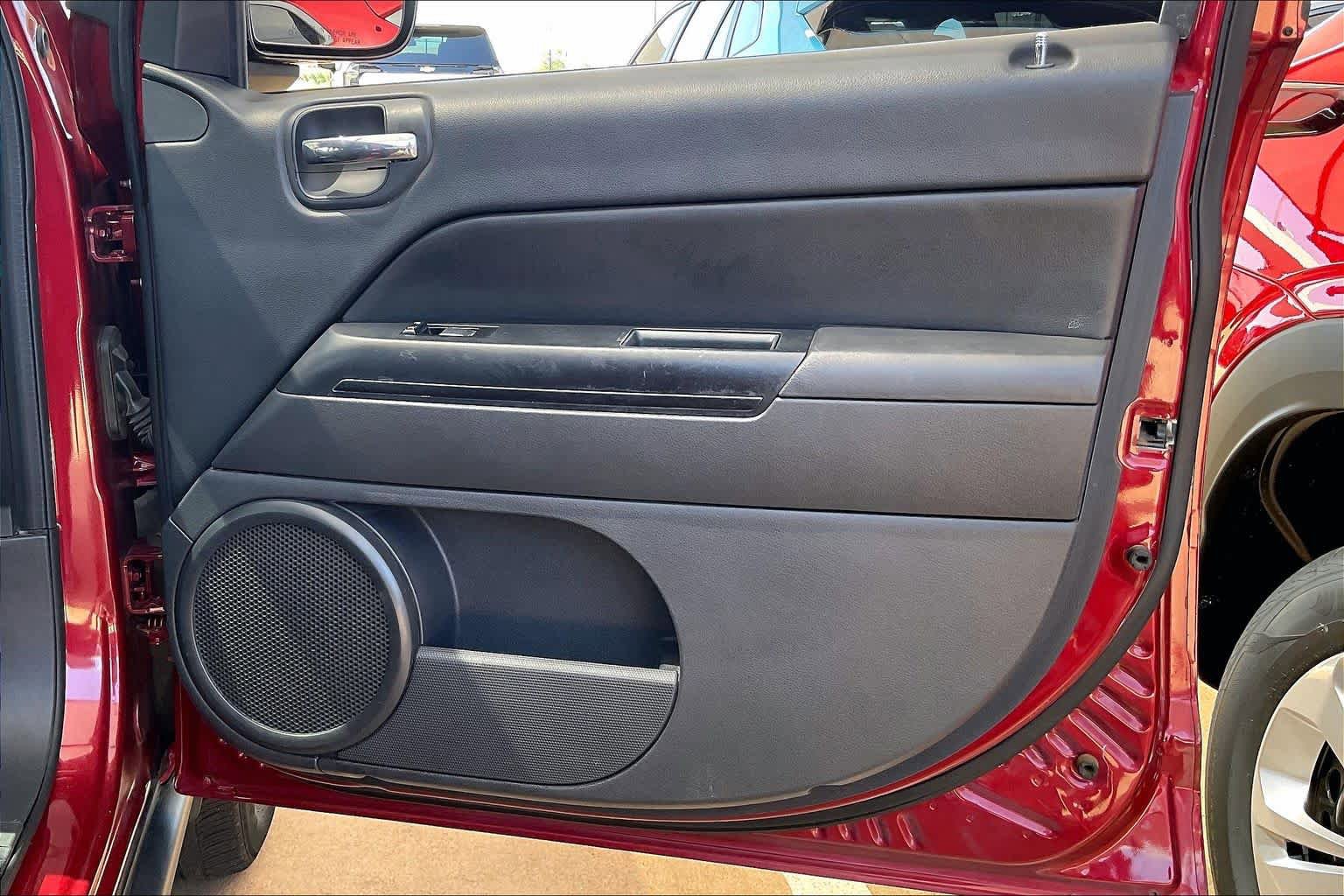 Used 2012 Jeep Compass Latitude image 20